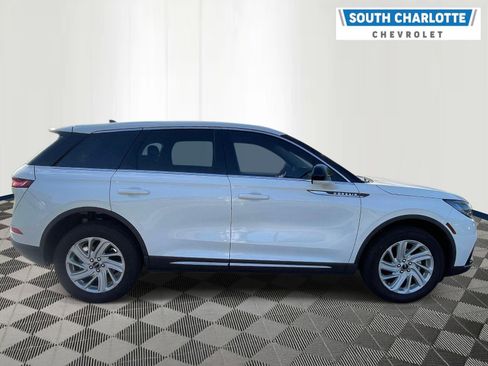 Used 2023 Lincoln Corsair FWD image 4