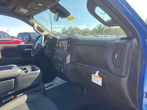 New 2026 Chevrolet Silverado 1500 Custom w/ Turbomax Blackout Package AWD/4WD image 34