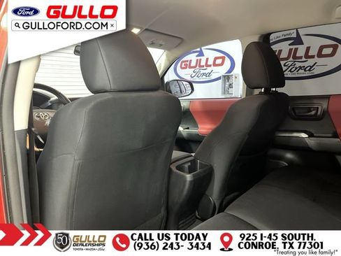 Used 2016 Toyota Tacoma SR5 w/ Towing Package AWD/4WD image 16