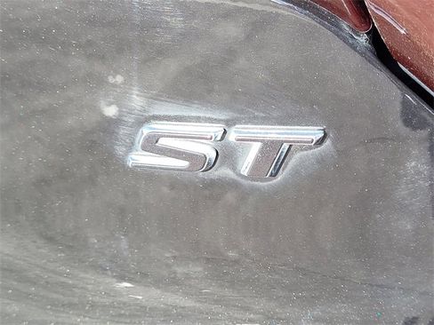 Used 2024 Buick Encore GX Sport Touring w/ Comfort Package image 8