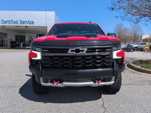 Used 2023 Chevrolet Silverado 1500 ZR2 w/ Technology Package AWD/4WD image 3