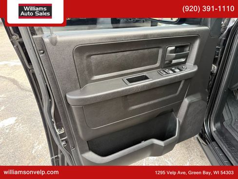 Used 2016 RAM 1500 Express w/ Black Ram 1500 Express Group image 10