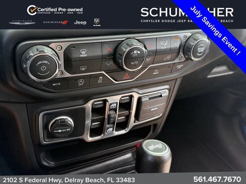 Used 2022 Jeep Wrangler Unlimited Sahara w/ LED Lighting Group AWD/4WD image 18
