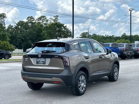 Used 2025 Nissan Kicks S FWD image 7