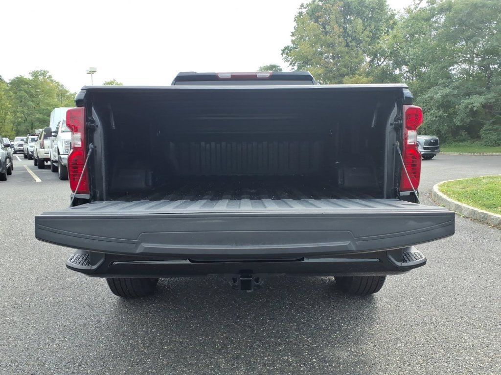 Used 2024 Chevrolet Silverado 1500 Custom AWD/4WD image 17