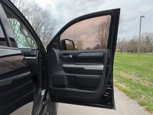 Used 2016 Toyota Tundra Platinum image 26