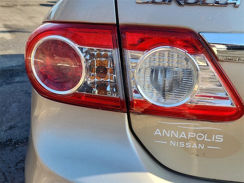 Used 2013 Toyota Corolla L image 10