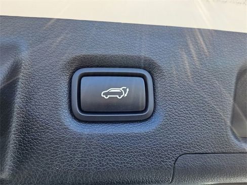 Used 2019 Hyundai Santa Fe SEL w/ Cargo Package image 12