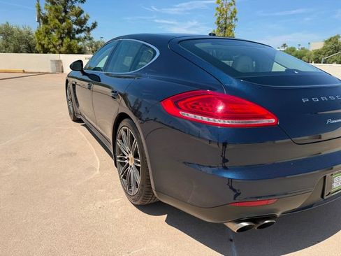 Used 2016 Porsche Panamera 4S w/ Premium Package Plus AWD/4WD image 11