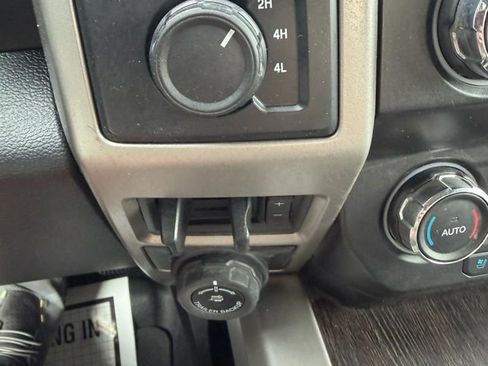 Used 2020 Ford F450 Lariat w/ Lariat Value Package AWD/4WD image 19