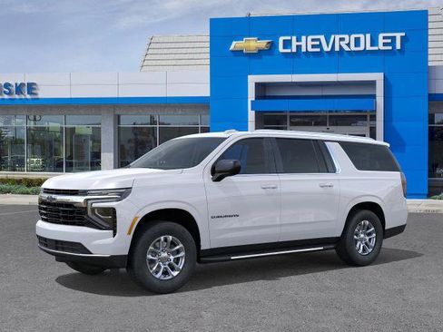 New 2026 Chevrolet Suburban LS image 2