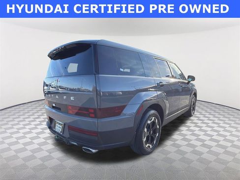 Used 2025 Hyundai Santa Fe SE w/ Tow & Go Package image 5