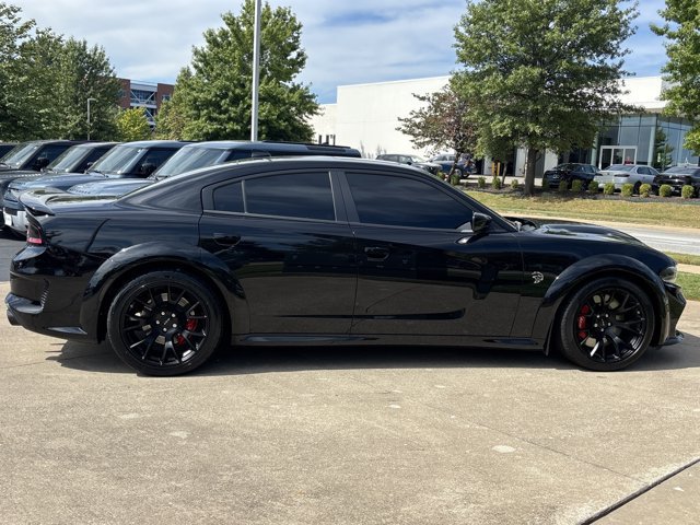 Used 2022 Dodge Charger SRT Hellcat w/ Carbon/Suede Interior Package RWD image 2