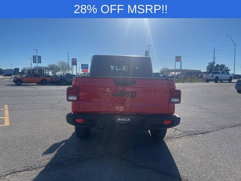 New 2025 Jeep Gladiator Sport image 4