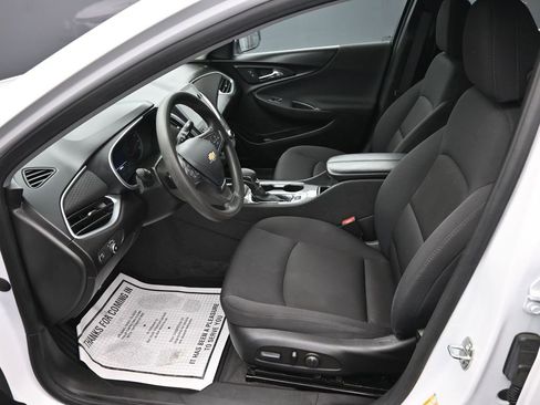 Used 2023 Chevrolet Malibu LT image 11