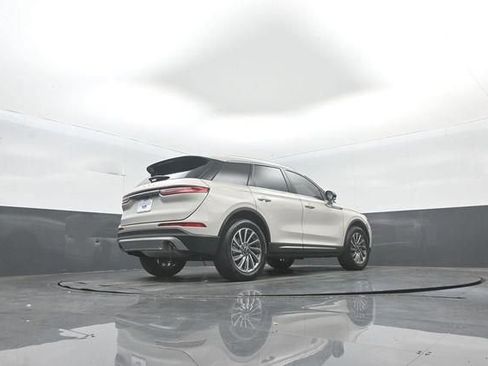 Used 2024 Lincoln Corsair Reserve w/ Equipment Group 201A AWD/4WD image 34
