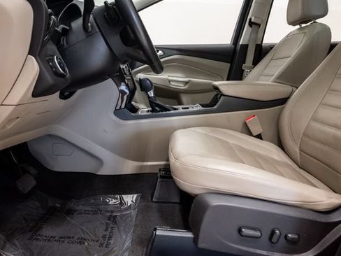 Used 2017 Ford Escape Titanium FWD image 12
