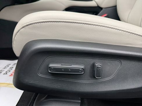 Used 2026 Honda HR-V EX-L image 13