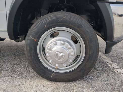 New 2026 RAM 5500 Tradesman image 9