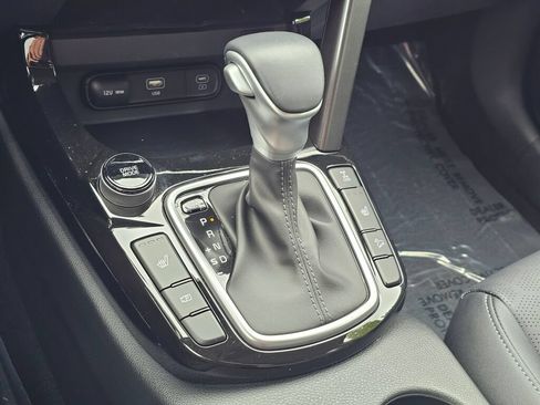 Certified 2024 Kia Seltos SX AWD/4WD image 18