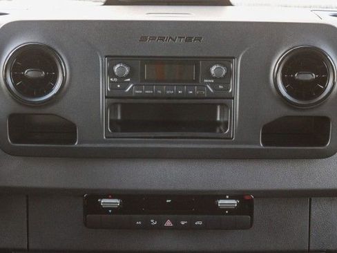 New 2025 Mercedes-Benz Sprinter 2500 image 11