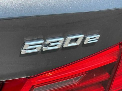 Used 2020 BMW 530e xDrive w/ Premium Package AWD/4WD image 26