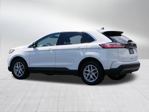 Used 2024 Ford Edge SEL w/ Convenience Package AWD/4WD image 4