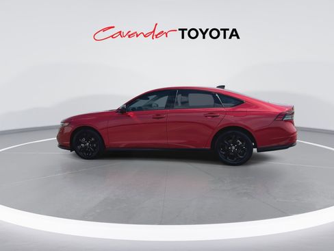 Used 2025 Honda Accord SE image 5