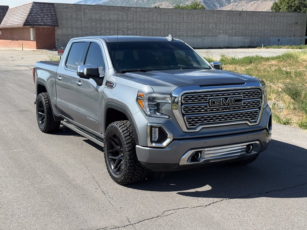 Used 2019 GMC Sierra 1500 Denali w/ Denali Ultimate Package AWD/4WD image 2