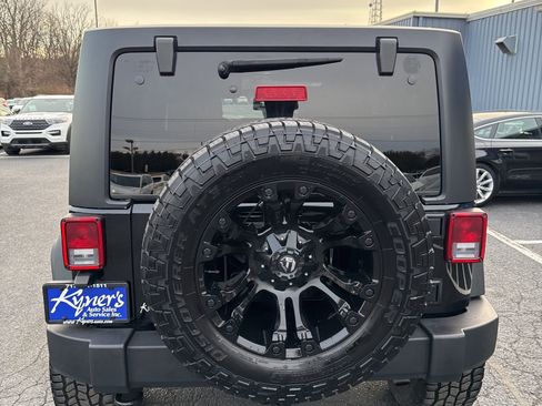 Used 2017 Jeep Wrangler Unlimited Sport w/ Connectivity Group image 5