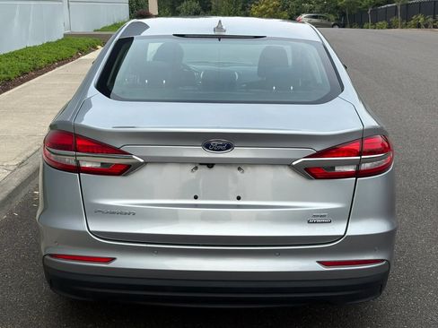 Used 2020 Ford Fusion SE FWD image 5