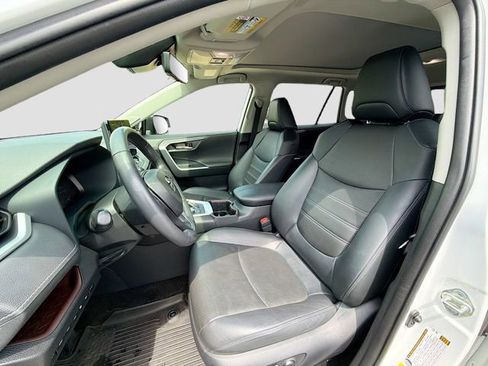 Used 2024 Toyota RAV4 Limited w/ Advanced Technology Package AWD/4WD image 11