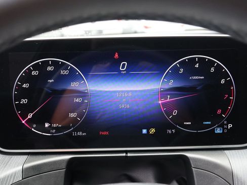 Used 2025 Mercedes-Benz C 300 4MATIC Sedan image 32