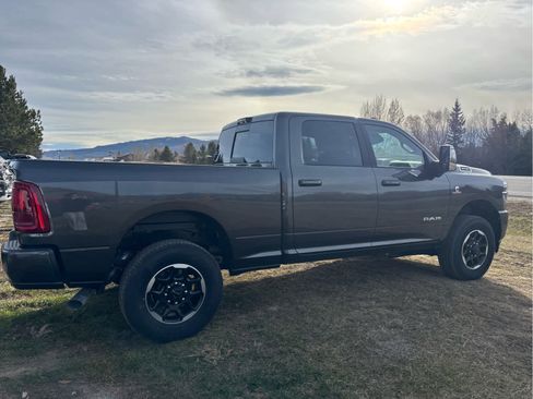 New 2025 RAM 3500 Laramie image 10