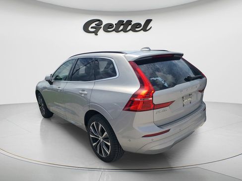 Used 2022 Volvo XC60 B5 Momentum w/ Advanced Package FWD image 5