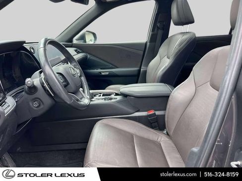 Certified 2024 Lexus TX 350 AWD w/ Captains Chair Package image 21