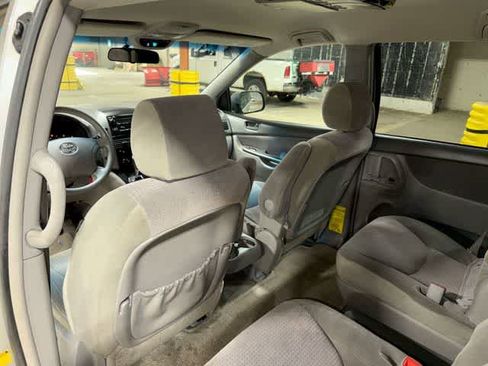 Used 2006 Toyota Sienna LE AWD/4WD image 23