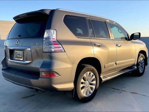 Used 2014 Lexus GX 460 image 4