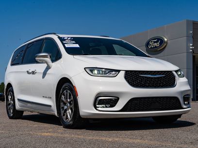 Used 2021 Chrysler Pacifica Pinnacle
