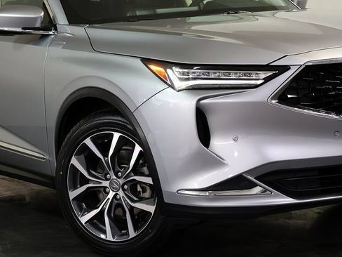 Used 2023 Acura MDX SH-AWD w/ Technology Package image 8