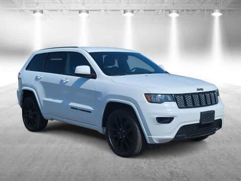 Certified 2018 Jeep Grand Cherokee Altitude AWD/4WD image 2