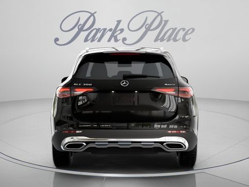 Certified 2026 Mercedes-Benz GLC 300 4MATIC image 17