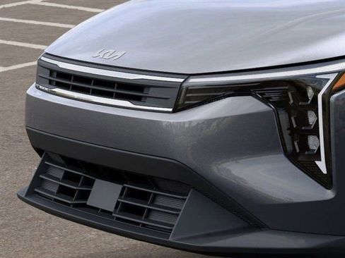 New 2026 Kia K4 LXS image 12