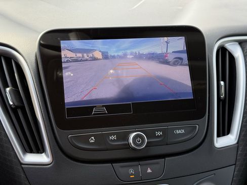 Used 2025 Chevrolet Malibu LT image 23