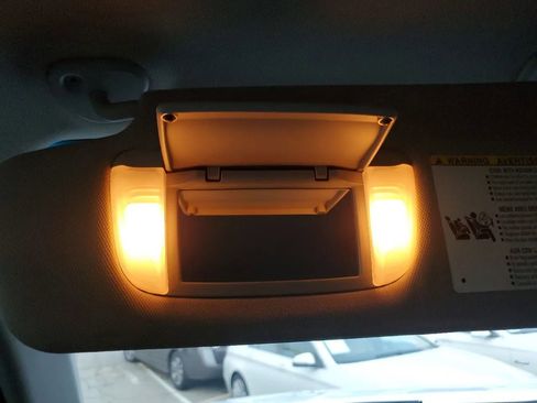 Used 2016 Toyota Tundra SR5 image 28