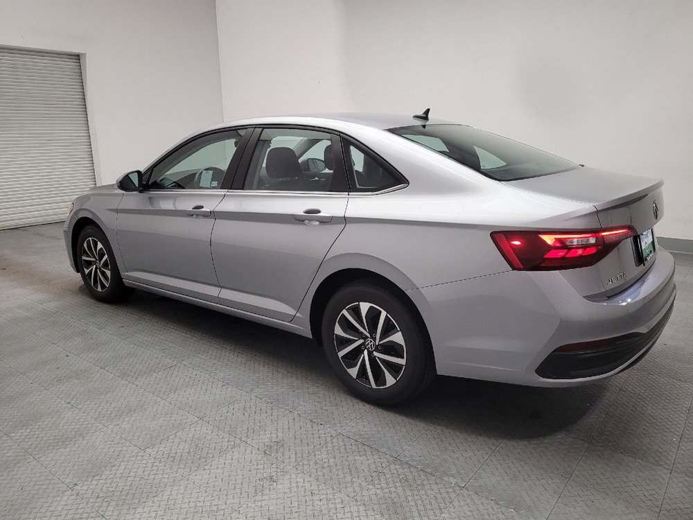 Used 2024 Volkswagen Jetta S FWD image 3