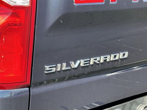 Certified 2021 Chevrolet Silverado 1500 LT Trail Boss w/ Safety Package AWD/4WD image 30