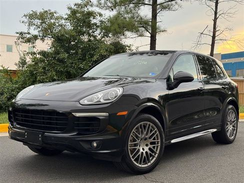 Used 2015 Porsche Cayenne S AWD/4WD image 1