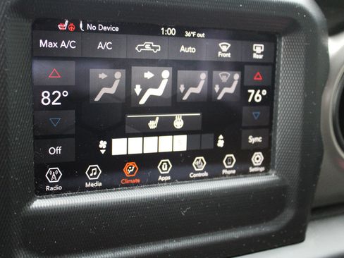 Used 2022 Jeep Gladiator Sport image 26