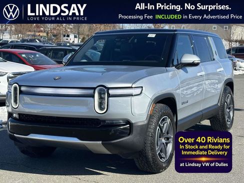 Used 2025 Rivian R1S Adventure AWD/4WD image 4